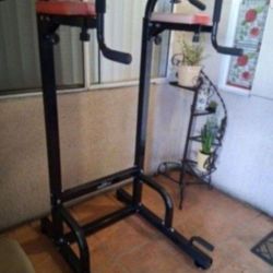 $100.! Pull Up/Dip Bar. adjustable Height.