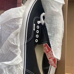 Vans Black And Withe 11.5