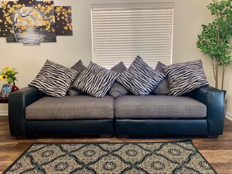 Beautiful Gray Sectional Sofa – Excellent Condition – $220 OBO