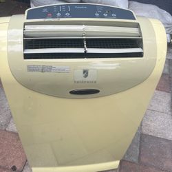 Friedrich Portable Air Conditioner P12b Model 