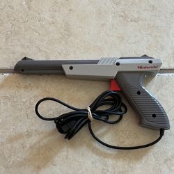 Nintendo NES Zapper 