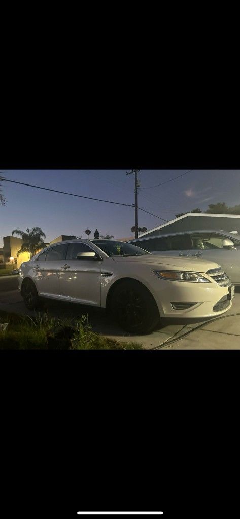 2012 Ford Taurus