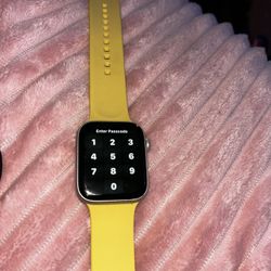 Apple Watch Series 5 44mm