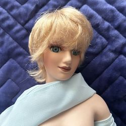 Princess Diana 20" Visit > Limited Edition Doll Fin...