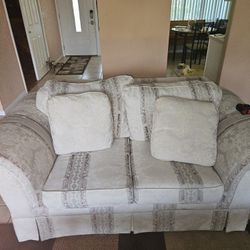 Beautiful 3 Seater And 2 Seater Couch ! 