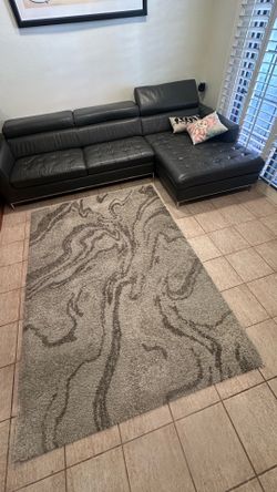 Carpet 90 X 64 in