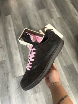 Jordan 1 Low Travis Scott Velvet Brown