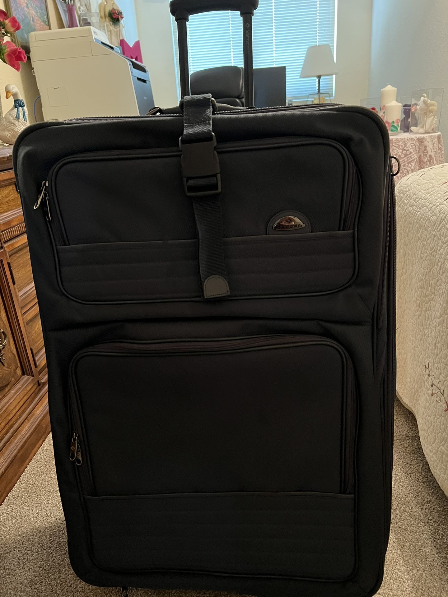 Samsonite Suitcase On Wheels