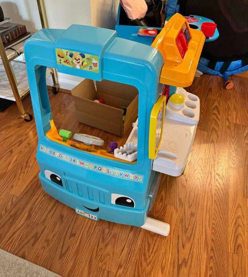 Kids food truck toy