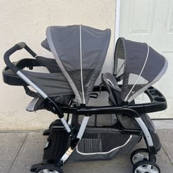 GRACO DOUBLE STROLLER 