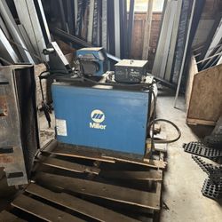Miller Deltaweld 652