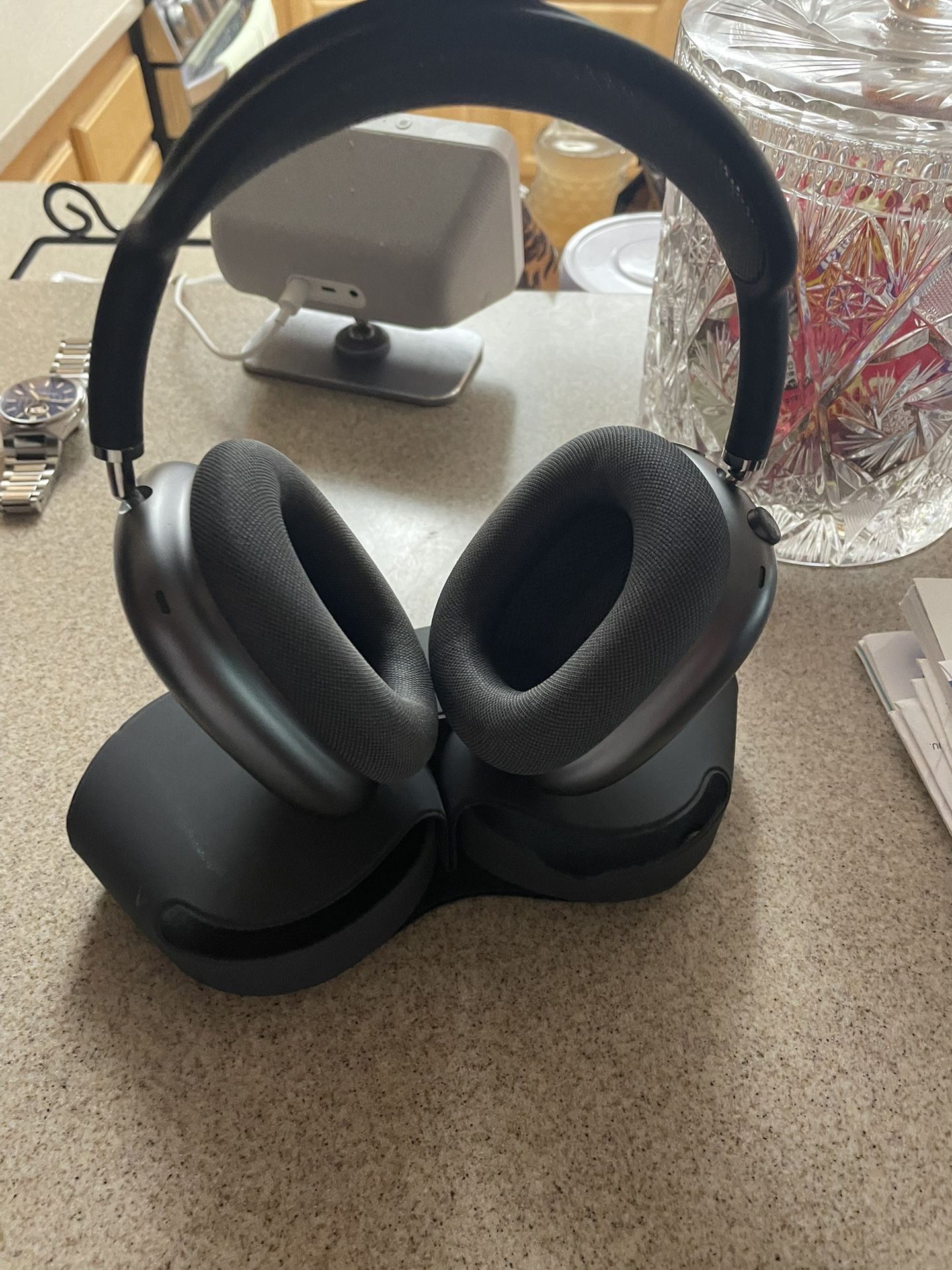 Apple AirPod, Max Pro