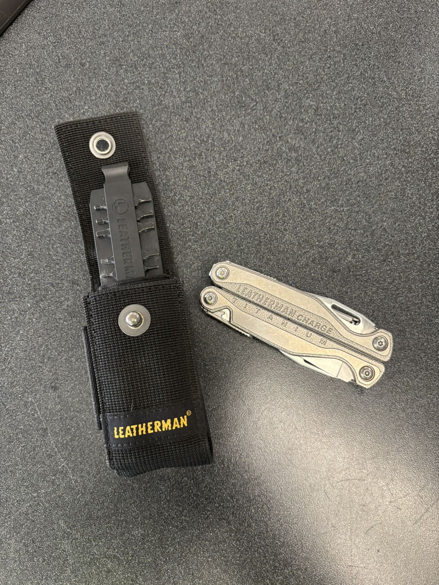 Leatherman Charge Titanium