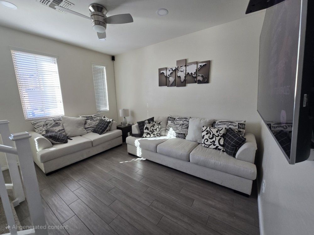 Couch set