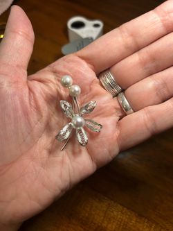 Vintage brooch, delicate flower design, 1950s/60s