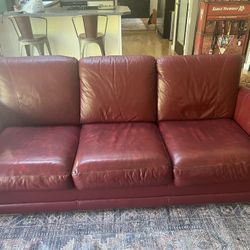 Real Leather Couch With Sleeper 