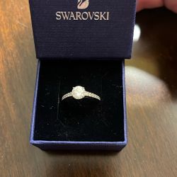 Swarovski Ring Sz6