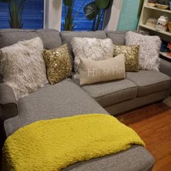 CUTE GRAY L SECTIONAL AT PICKY PINCHERS 801 TURNER ST CLEARWATER OPEN 12-6 FREE DELIVERY 
