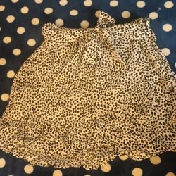 Express Skirt Size 2 New /Falda Express Talla 2 