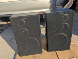 Nice 17" Sony Speakers 