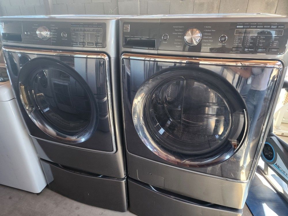 Kenmore Elite Jumbo Washer and dryer electric 