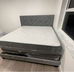 NEW MATTRESS KING SIZE PLUSH WITH BOX SPRING
