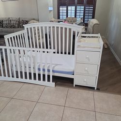 Convertible Crib with Mattress, Changing Station and Drawers