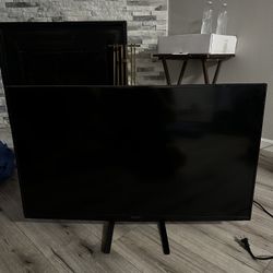 Insignia 39" LED HDTV TV