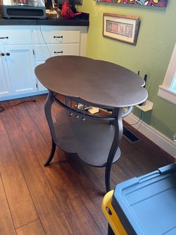 Late 1800 to early 1900 antique table