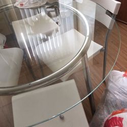 Table And Chairs 