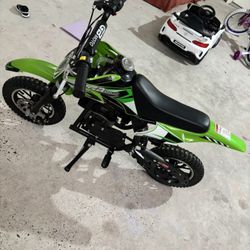 Mini dirt Bike Never Been Driven