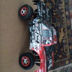 ARRMA 1/10 SCALE RC TRUCK