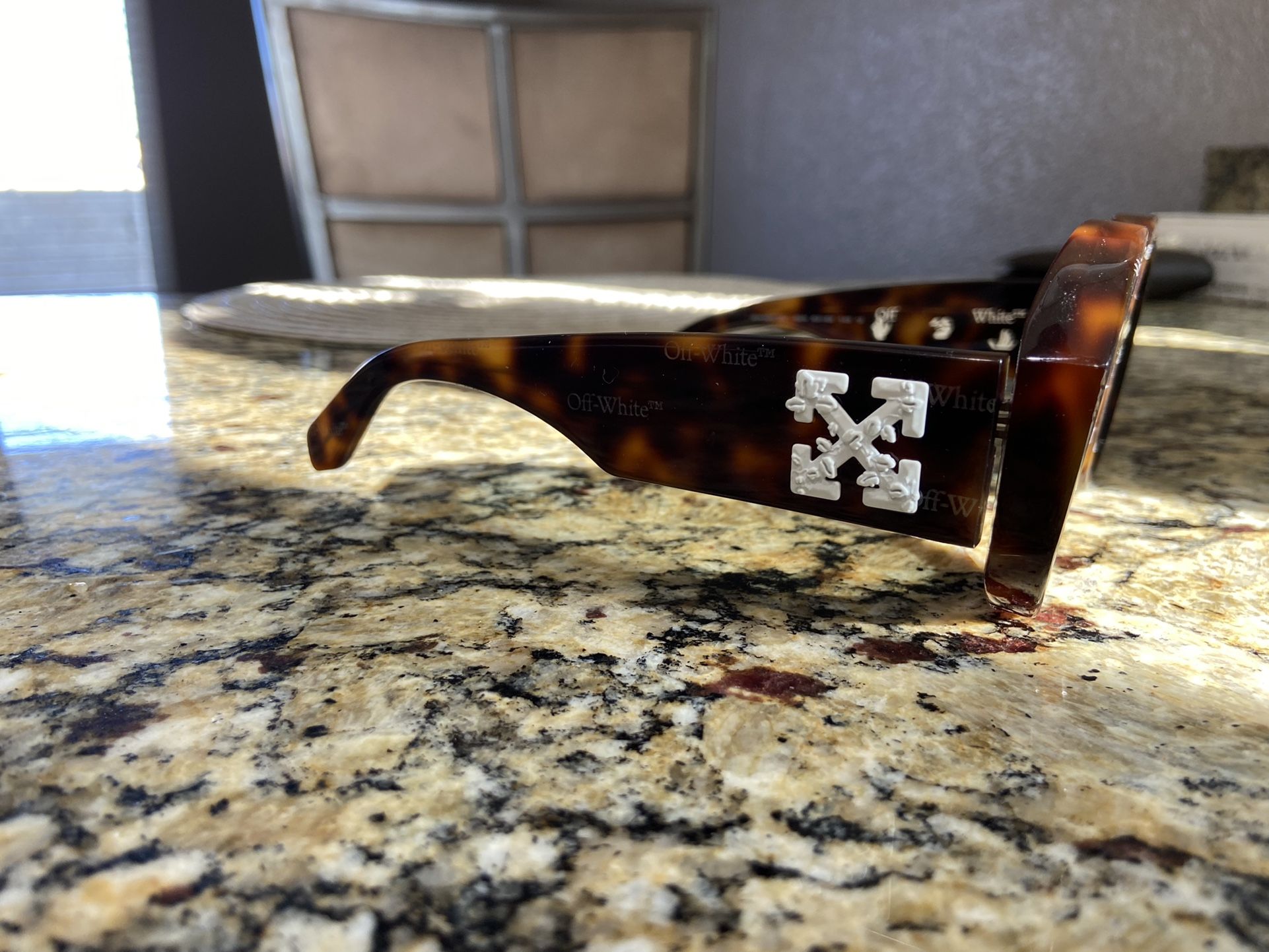 Off White Sara Round Sunglasses Havana Brown/White for Sale in Las