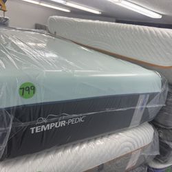 TWIN XL TEMPURPEDIC LUXEADAPT (SOFT) MATTRESS & BOX SPRING BED SET