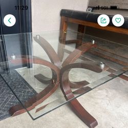FREE. Coffee table/ end table Heavy & Sturdy