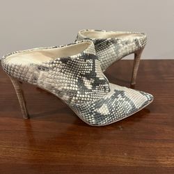 Dolce Vita Snakeskin Pattern Heeled Mules SZ 6