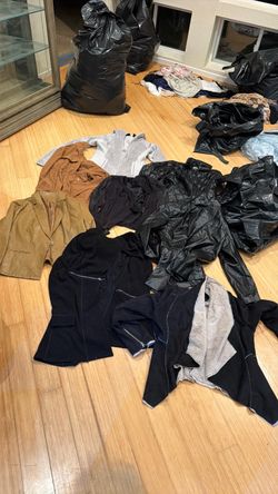 Mixed Clothing Lot – Jackets and Tops 18 pieces