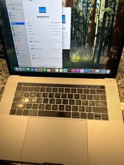 2018 Apple MacBook Pro 15-inch 2.2Ghz 6 core i7 processor 500gb ssd 32gb ram battery service recommended only 193 battery cycles