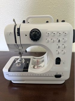 New: Mini Sewing Machine (White and Black)