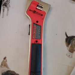 BLACK & DECKER WRENCH TOOL AUTOMATIC ADJUSTABLE 