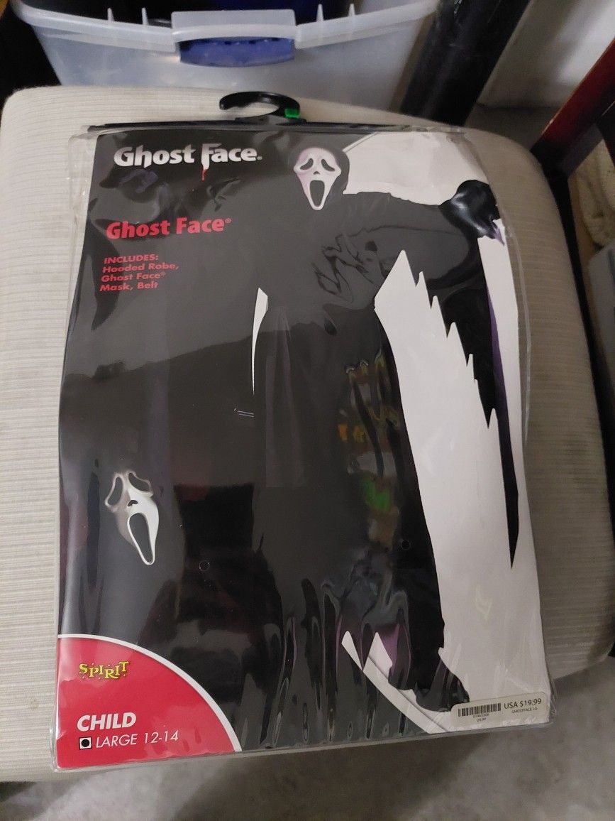 Kids Large Ghost Face Halloween costume