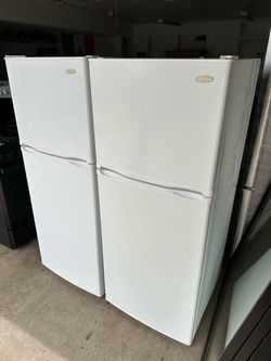 Dandy Refrigerator 10 cu ft (1 month warranty)
