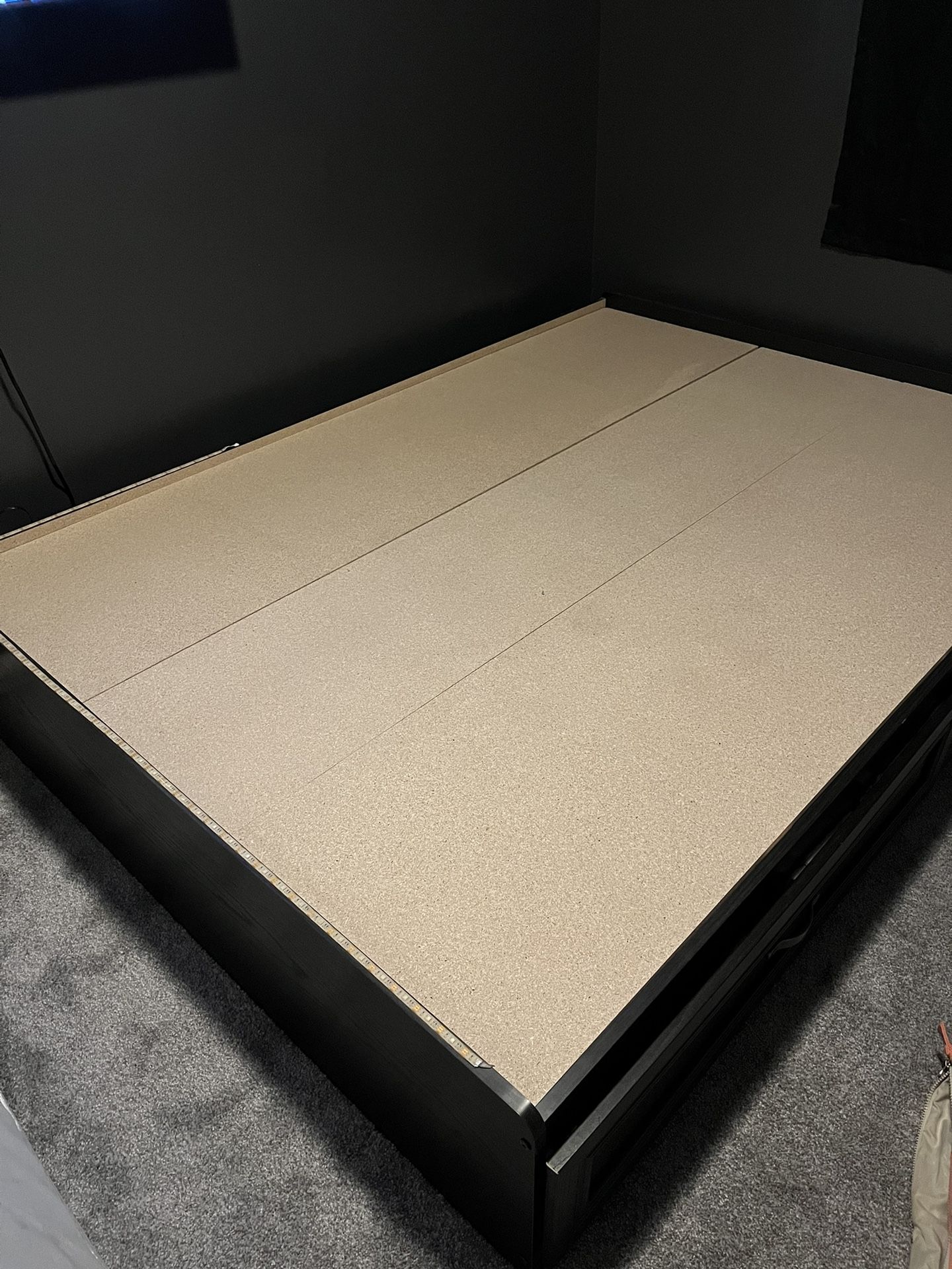 Full/Queen Size Platform Bed