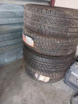 Nitto set of tires