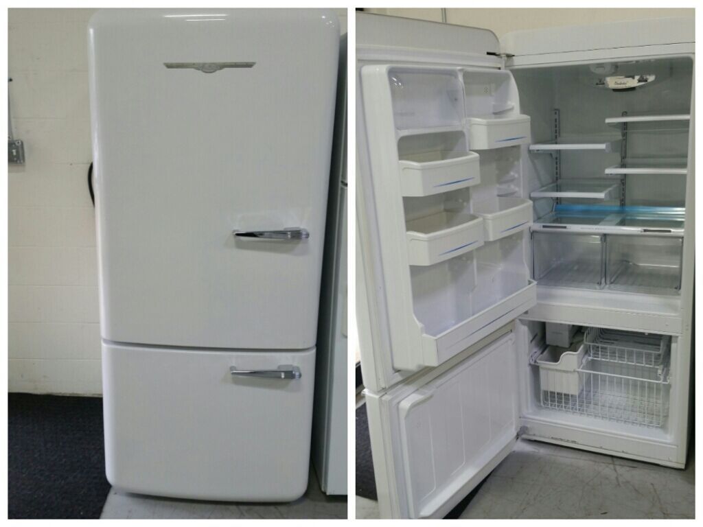 ELMIRA NORTHSTAR SINGLE DOOR BOTTOM FREEZER FRIDGE for Sale in