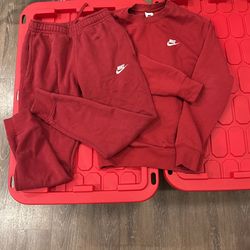 Nike Sweatsuit