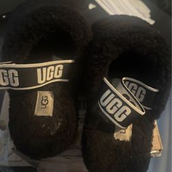 Pre owned UGG Fluff Yeah Slides Size 9