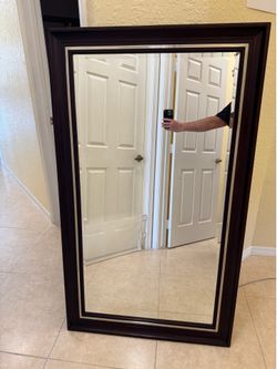 Large Mirror - Yes it’s available.