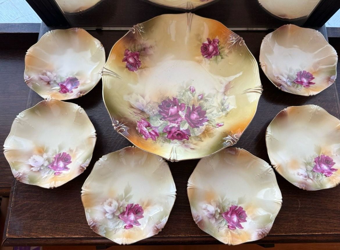 ANTIQUE DESSERT BOWELS