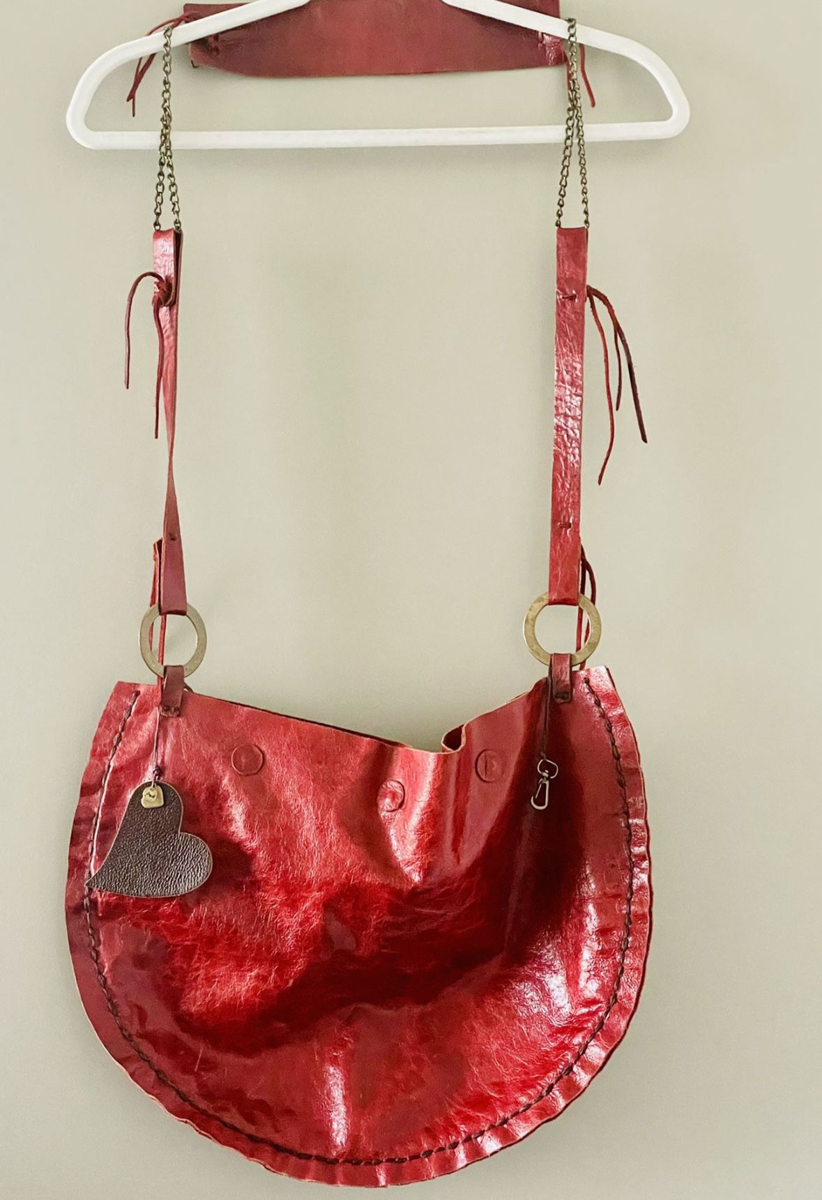 Red 100%. Colombian leather. Crossbody  purse.